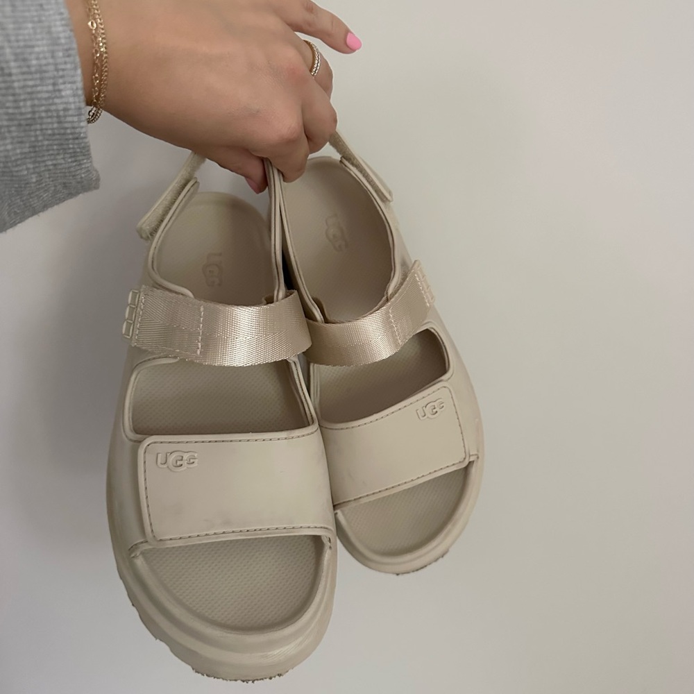 UGG GoldenGlow Sandals in ‘Sea Salt’ (Size 7)